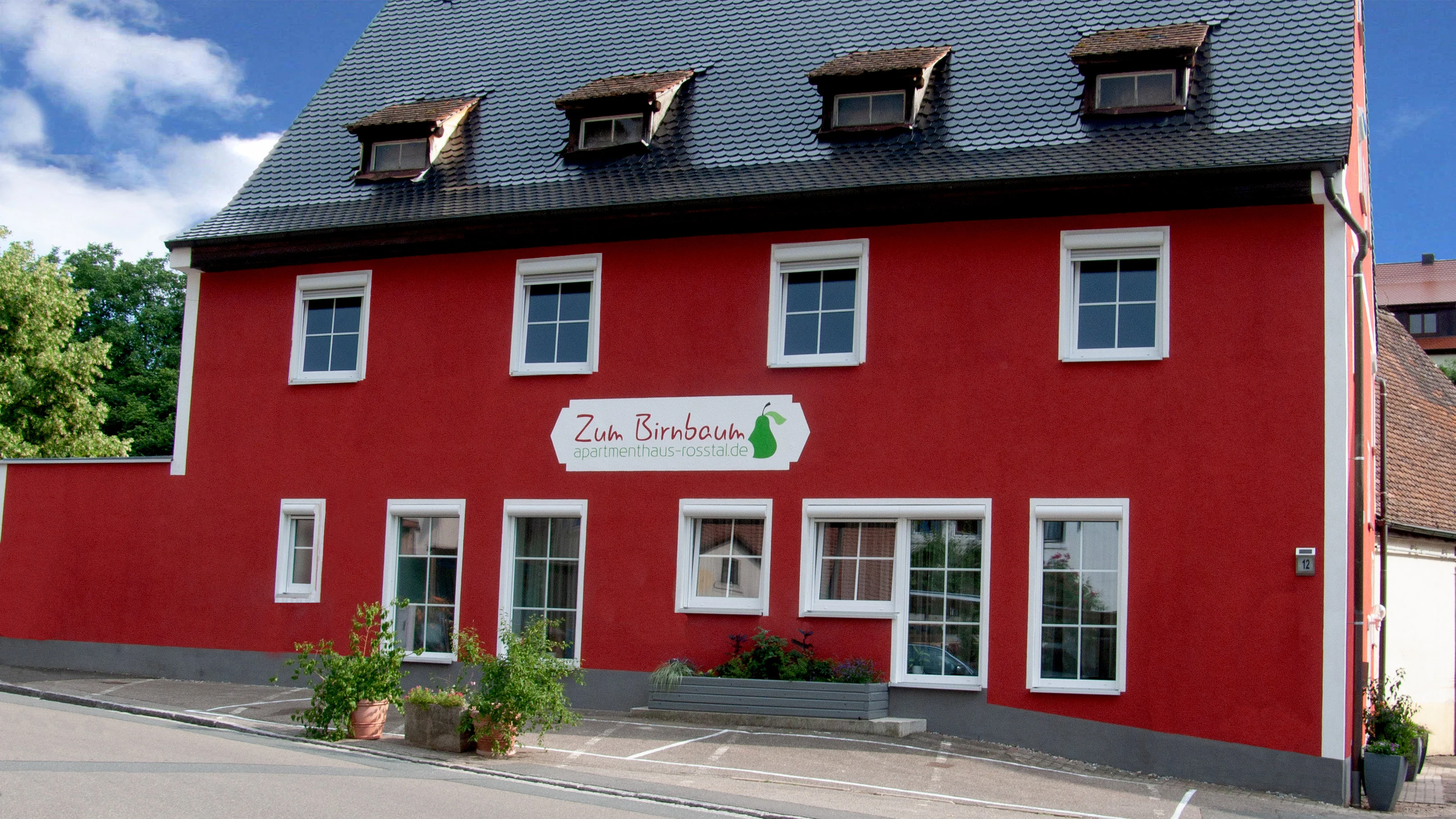 Exterior view of Apartmenthaus Zum Birnbaum in Roßtal